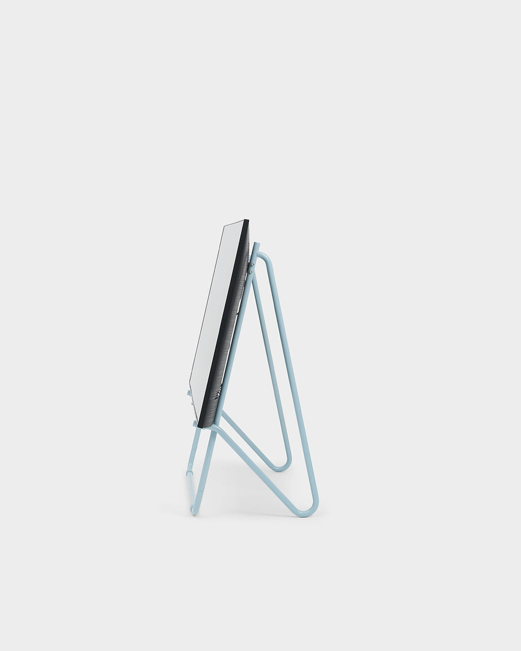 Pedestal Bloom Stands Low 042 Powder Blue